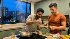 El truco del romero en el mesón que cambia el ambiente de tu cocina (sin sprays)